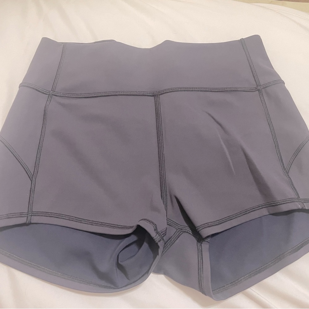 Lululemon en movement shorts size 8